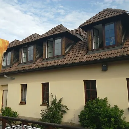 Na Jizdarne אורחן 3*