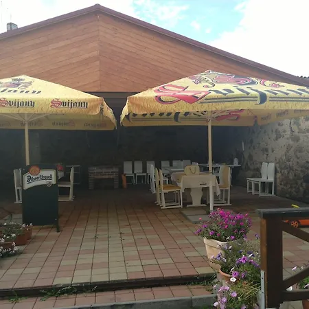 Na Jizdarne אורחן 3*