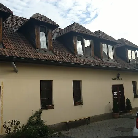 Penzion Na Jizdarne Gasthof Stary Plzenec