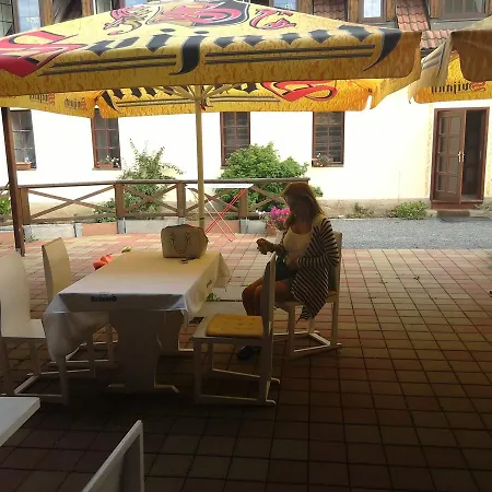 Penzion Na Jizdarne 3*