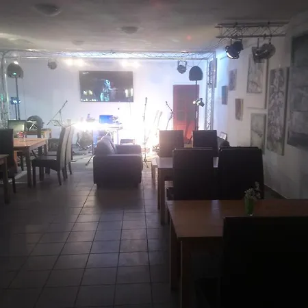 Penzion Na Jizdarne