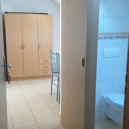 Penzion Na Jizdarne Gasthof