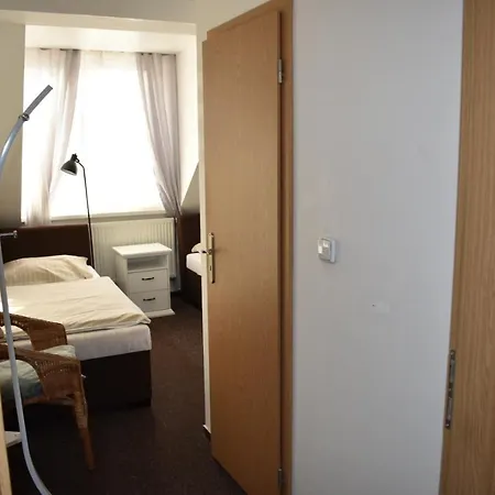 Na Jizdarne 3* Stary Plzenec