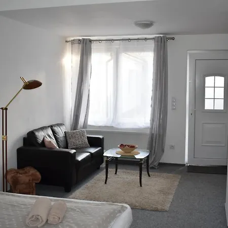 Gasthof Penzion Na Jizdarne 3*